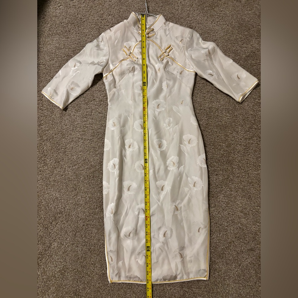 Saisumi Silk Cheongsam / Qipao Dress – Ivory & Gold – Size S – NWT - Picture 7 of 9